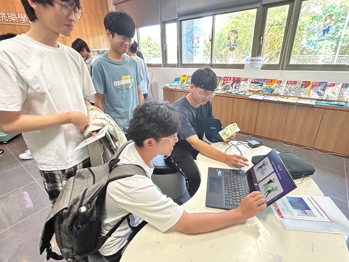 輝能科技說明會x賈桃樂主題館參觀圖片