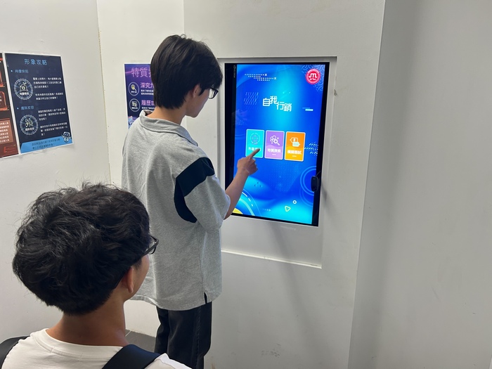 輝能科技說明會x賈桃樂主題館參觀圖片