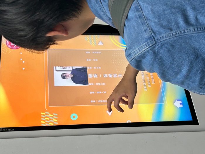 輝能科技說明會x賈桃樂主題館參觀圖片