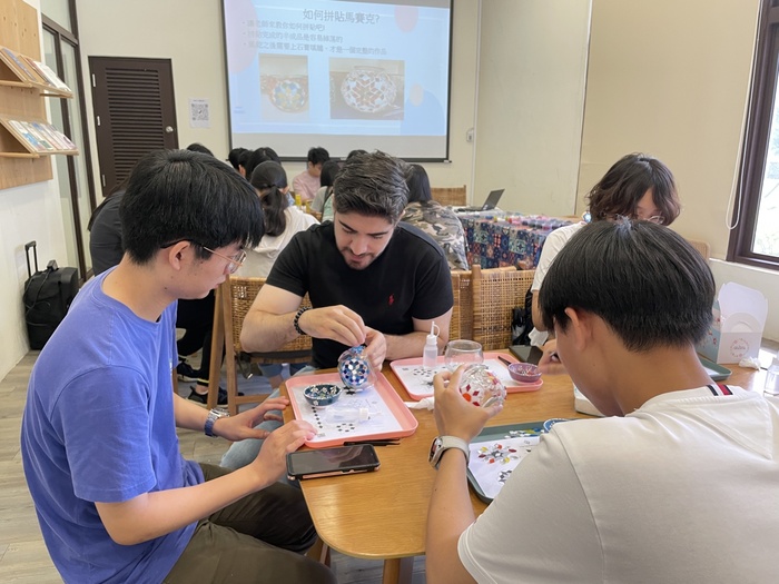 職業達人x馬賽克中看見你的職場原色圖片