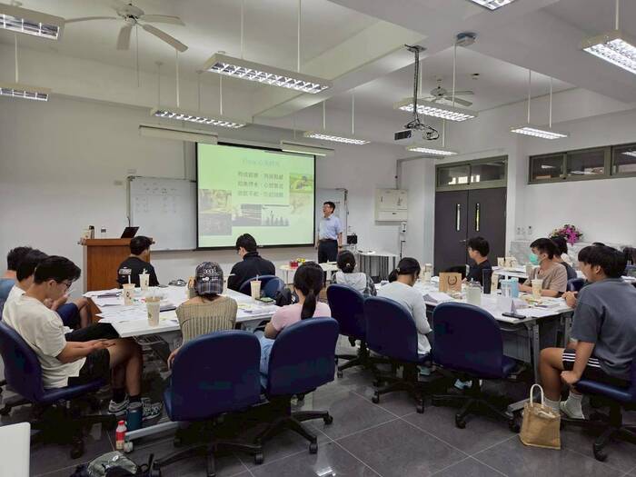 「解鎖未來職涯：你的超能力是什麼？」圖片