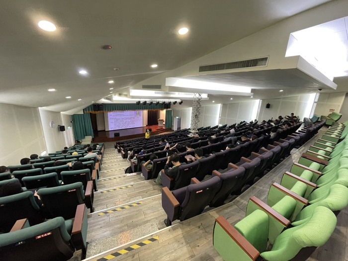 「從職涯測驗到行動，職涯規劃的全面指引」圖片