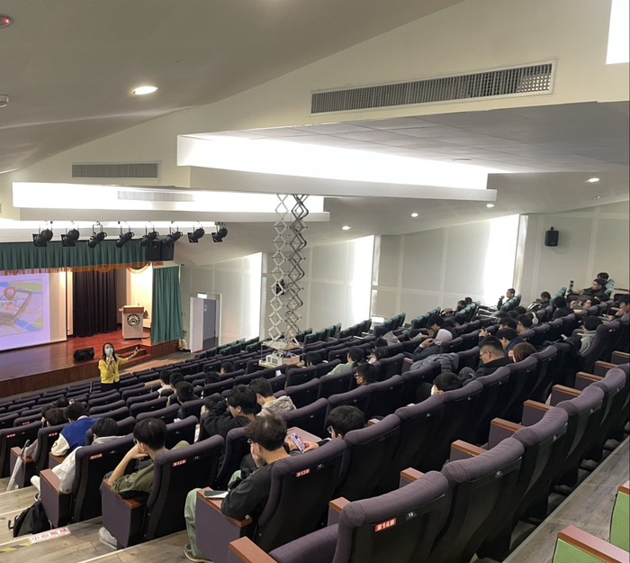 「從職涯測驗到行動，職涯規劃的全面指引」圖片